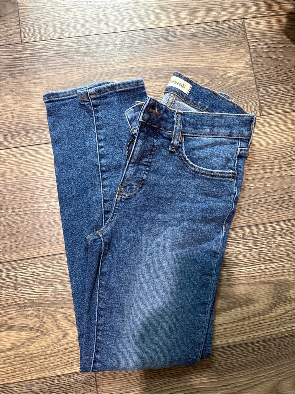 Madewell Women's Slim Jeans in Medium Blue Denim